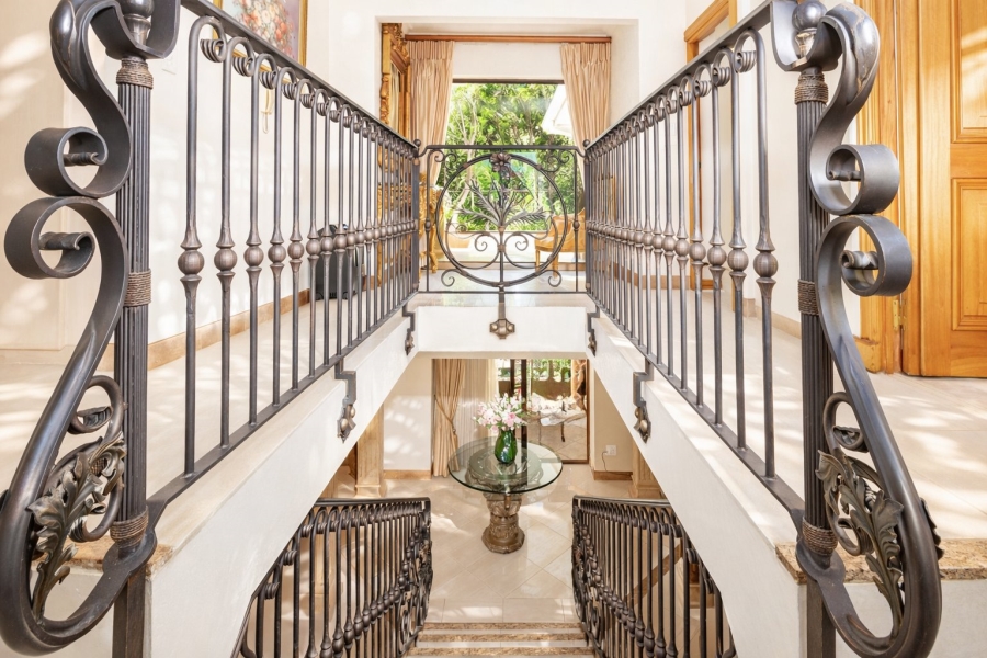 5 Bedroom Property for Sale in Caribbean Beach Club North West